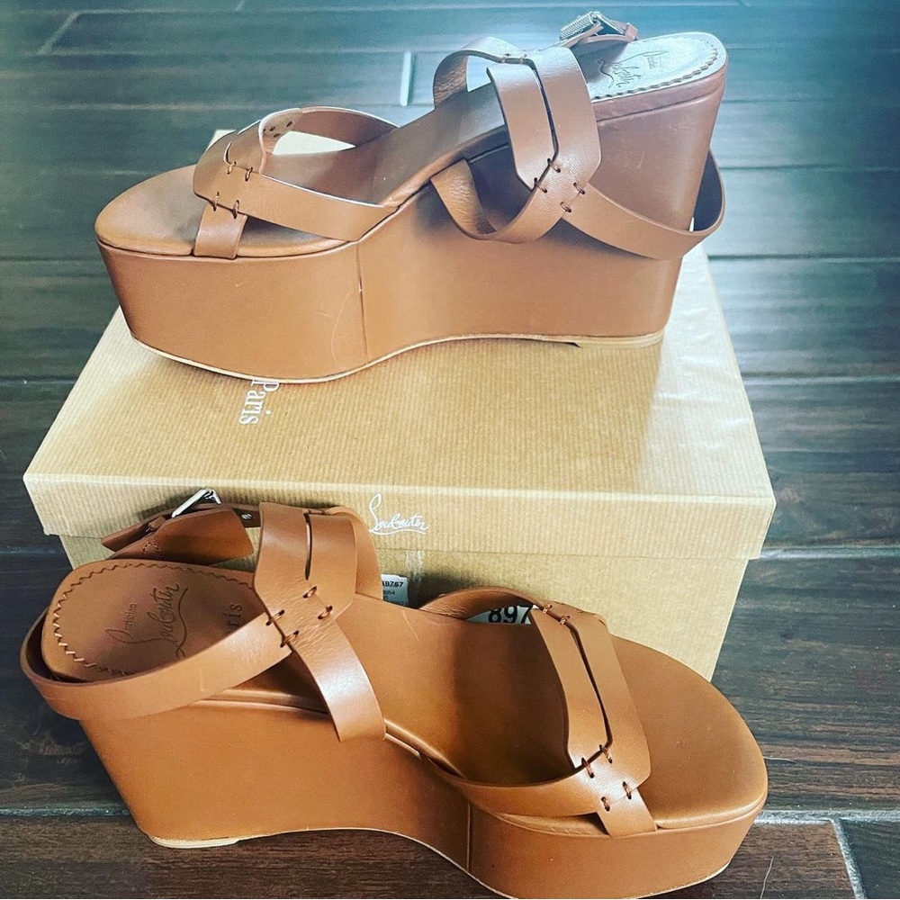 Christian Laoboutin size 39 wedge